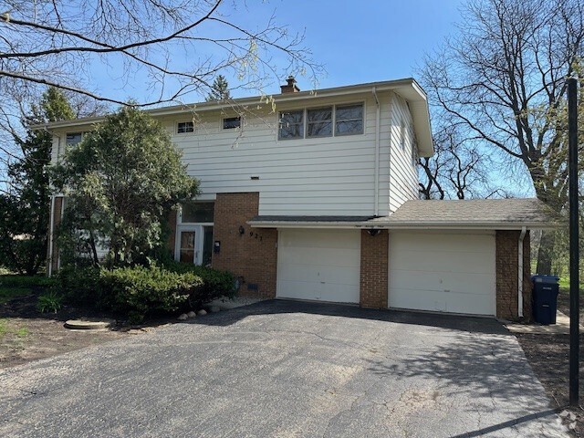 Building Photo - 921 Wilmot Rd Rental