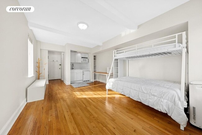 Photo - 45 Tudor City Pl