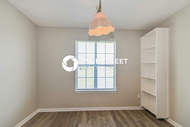 4 Bedroom Pet-Friendly Home in Horn Lake, MS with Main Street Renewal
