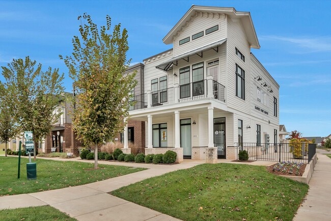 Building Photo - 2052 Sunflower Dr