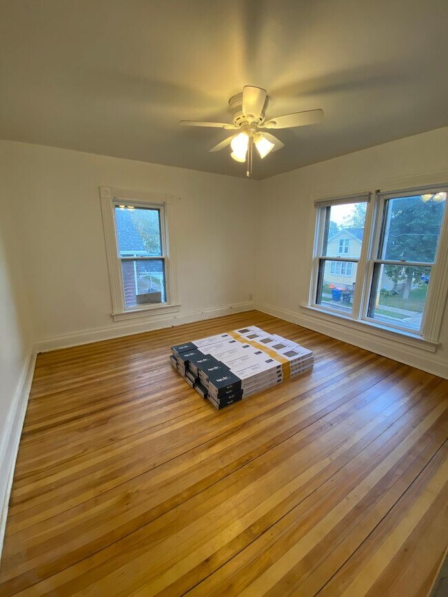 Photo - 677 Frederick St Unit 677 Frederick St A