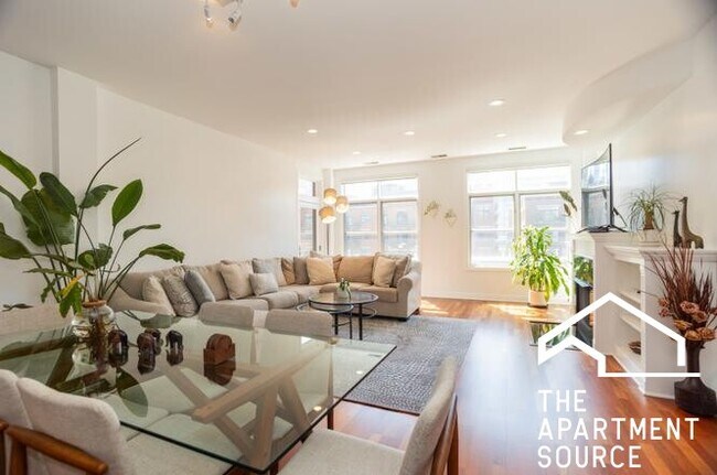 Photo - 330 N Clinton St Unit 508