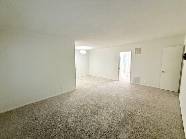 Photo - 1226 McClellan Dr