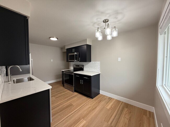 Photo - 6127 N Standard St Unidad 6129