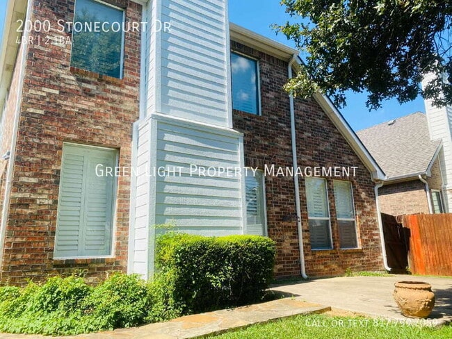 Photo - 2000 Stonecourt Dr
