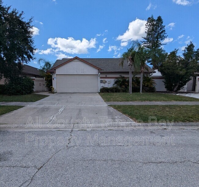 Building Photo - 10914 Landon Ln