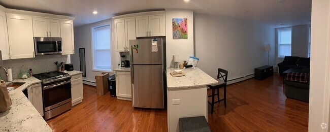 Building Photo - 117 Orleans St Unit 2 Rental