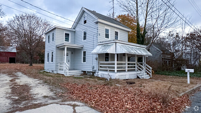 Building Photo - 23 Franklin St Rental