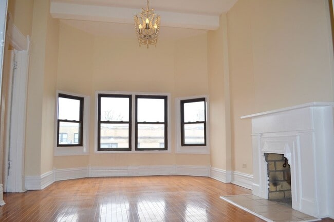 Photo - 2050 W North Ave Unit 3