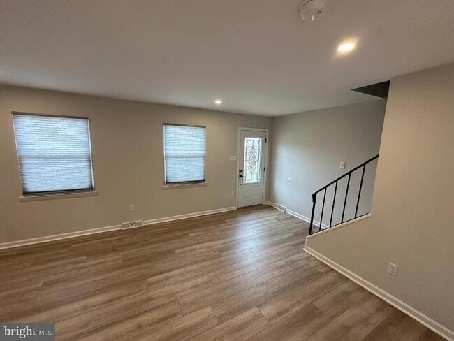 Photo - 102 Stuart Ave