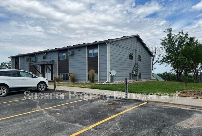 Photo - 901 4th Ave