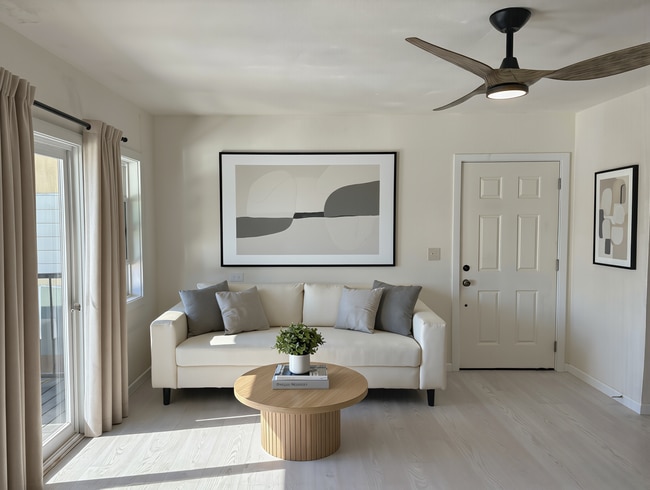 Photo - 718 Roosevelt Ave Unit D