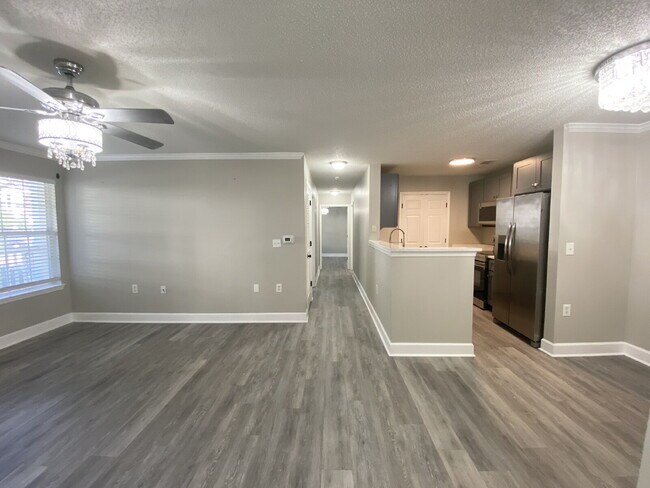 Photo - Renovated Two-Bedroom Condo for Rent! Unidad C116