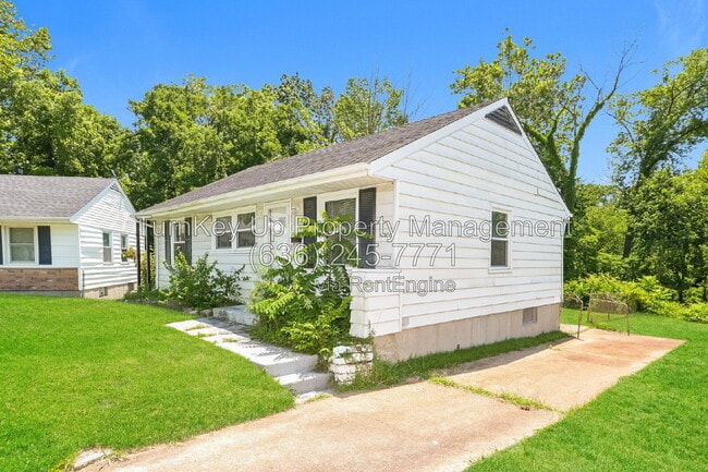10300 Ross Cir