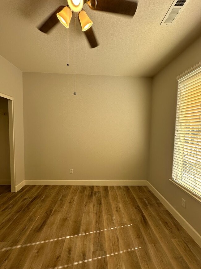 Photo - 508 Vail Dr