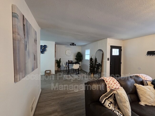 Photo - 1311 W 19th Terrace