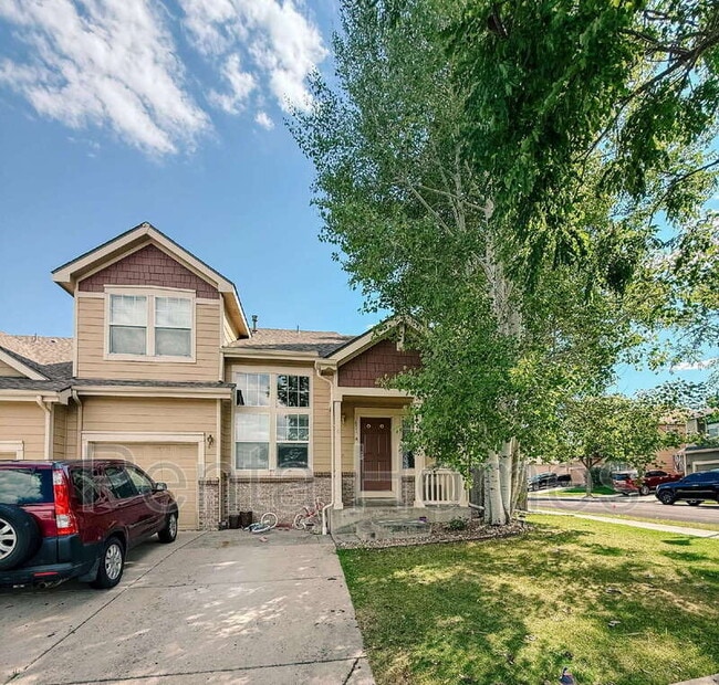 Building Photo - 1651 Prairie Hill Dr Unit A