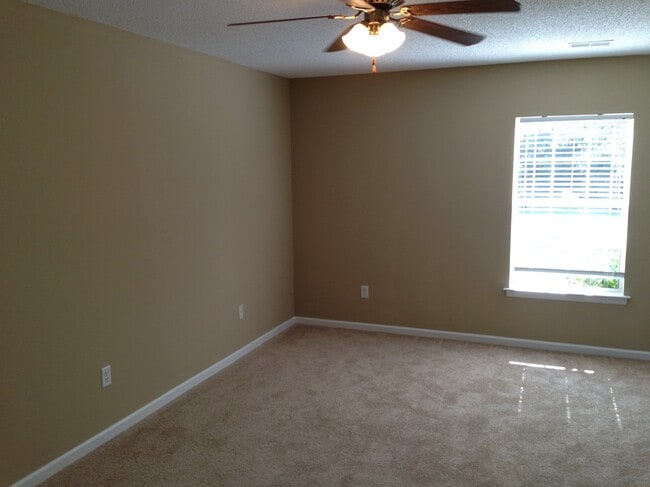 Photo - 100 Kilpatrick Ct