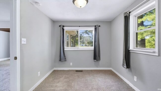 Photo - 1219 Lawn Ave