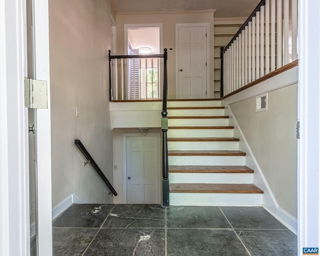 Photo - 337 Carrsbrook Dr
