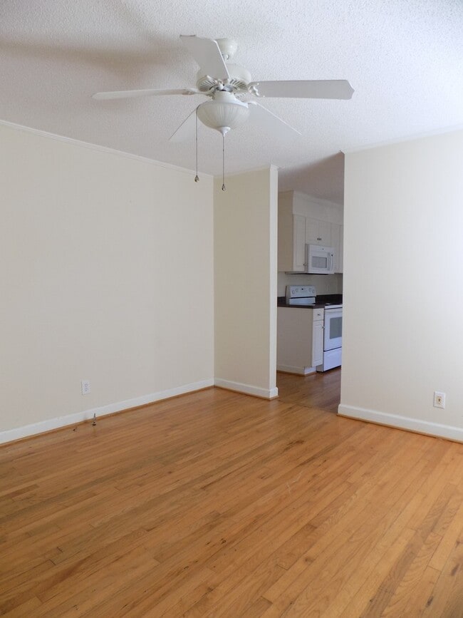 Photo - 411 Northwood St