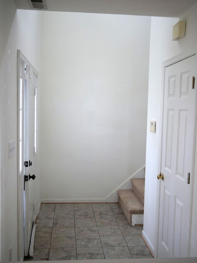 Photo - 113 Amelia Ct