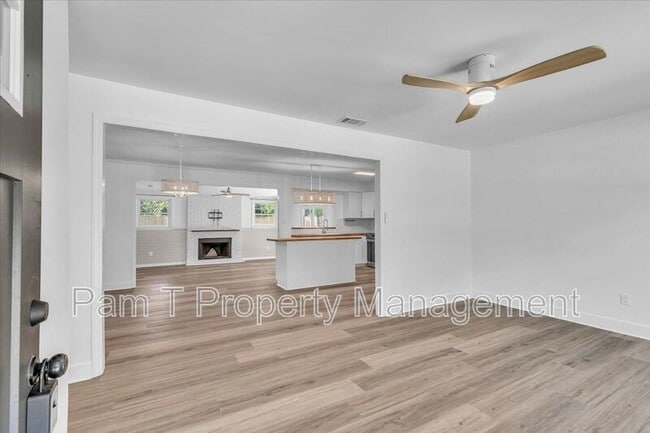 Photo - 229 Chatham St