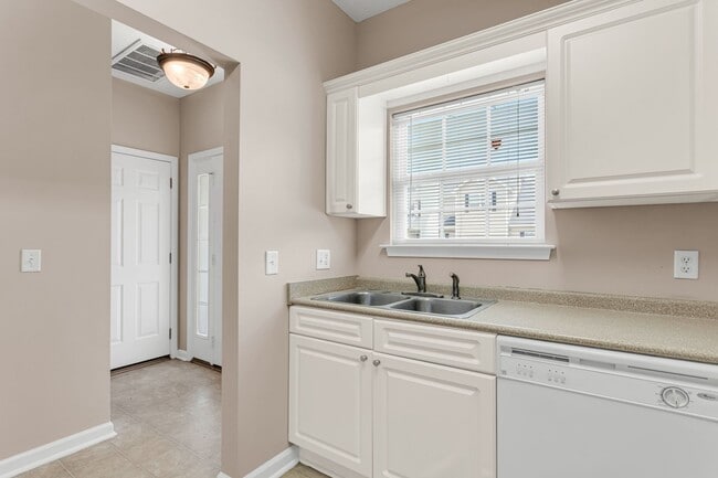 Photo - 13 Cypress Ln