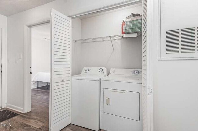 Photo - 1241 University Ct