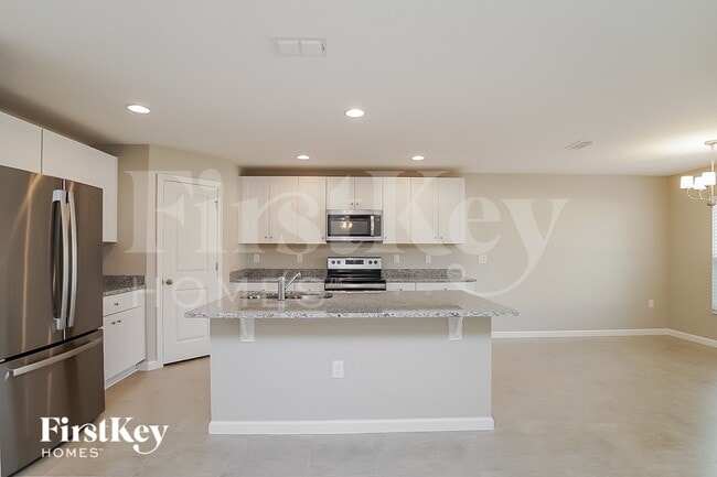 Photo - 429 Earhart Dr