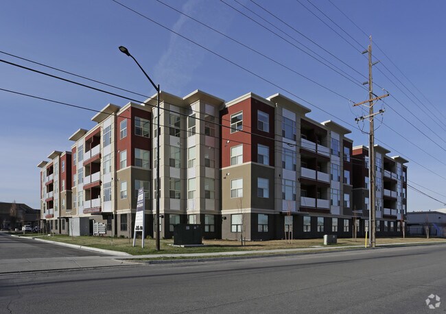 Art City Center - Art City Center Apartments