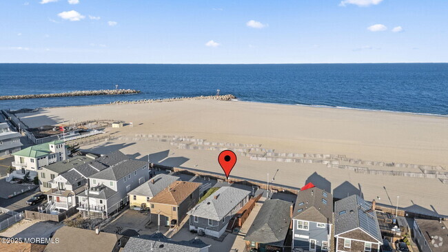 Building Photo - 115 Boardwalk Rental
