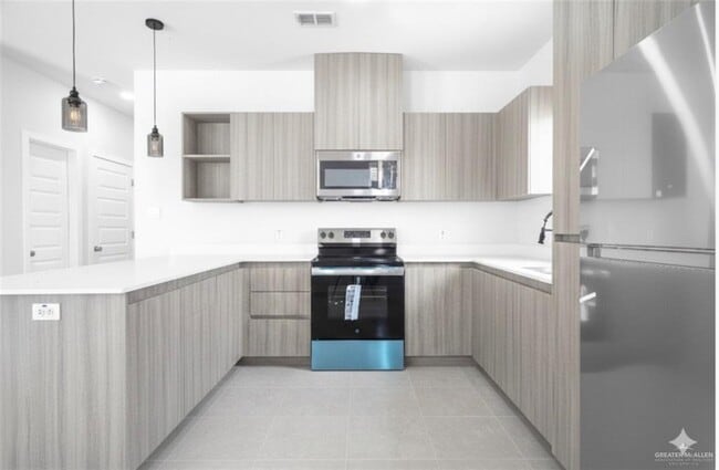 Photo - 18 N Alexandrite Ave Unit 1