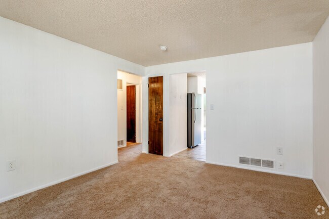2BR, 2BA - 1,200SF - Arvada Pines