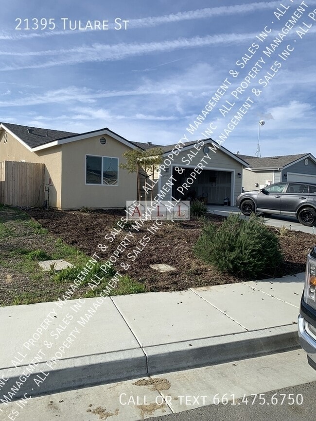Building Photo - 21395 Tulare St Rental