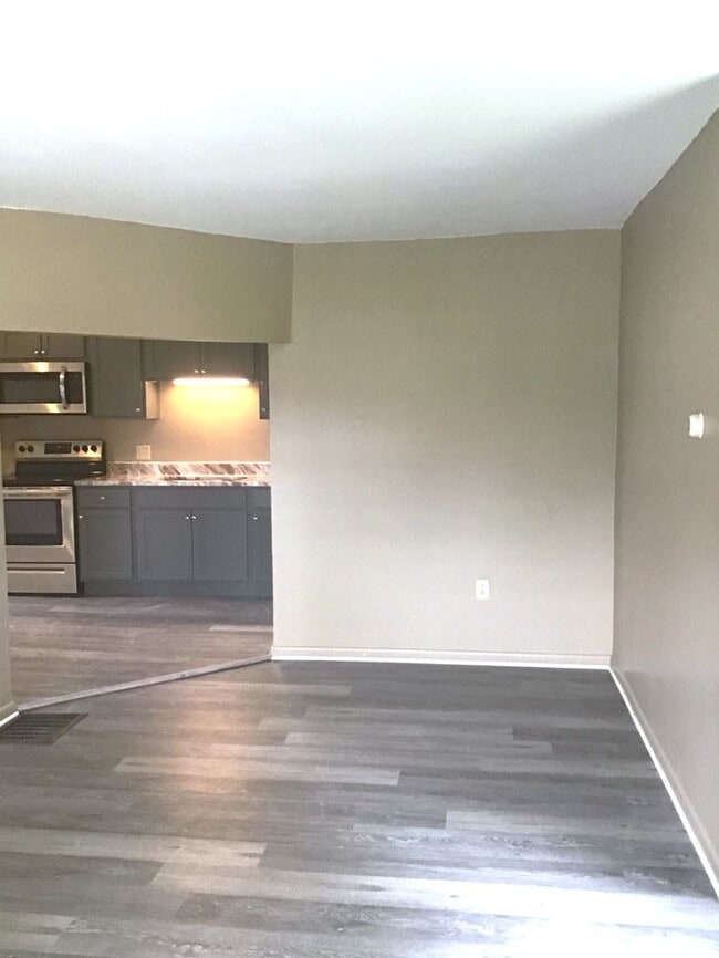 Photo - 54 W Main St Unidad 54 A