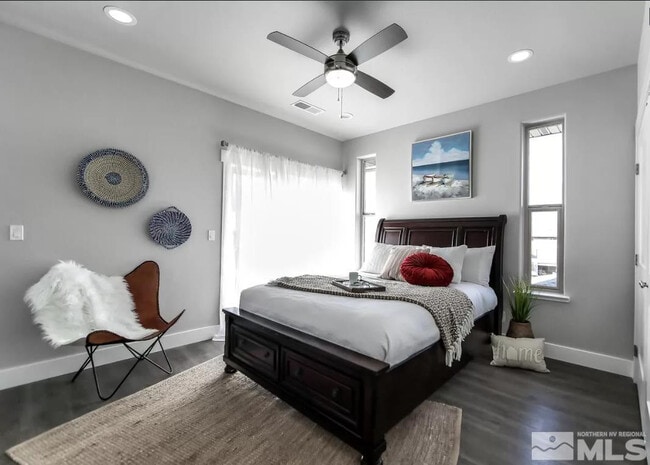 Photo - 750 Bluffs Ct