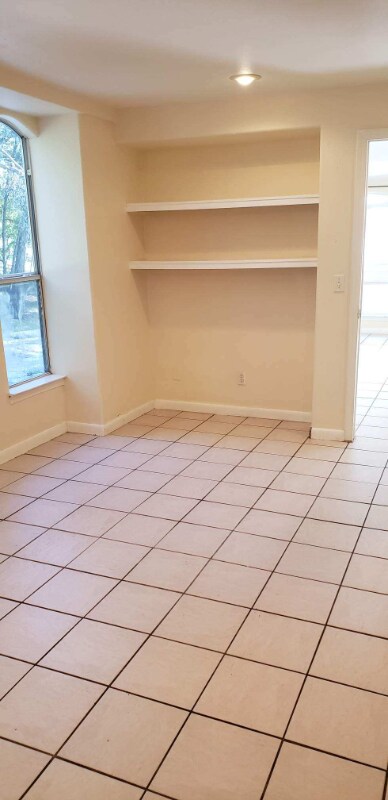 Photo - 1271 Jonas Dr