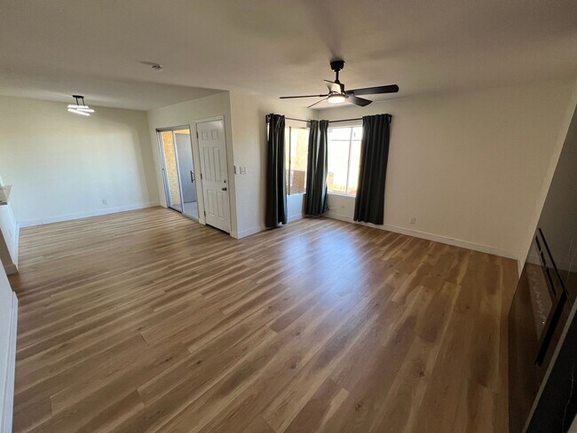 1534 Hialeah Dr