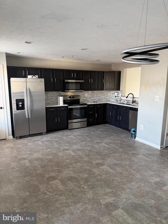 Photo - 4675 Harrier Way