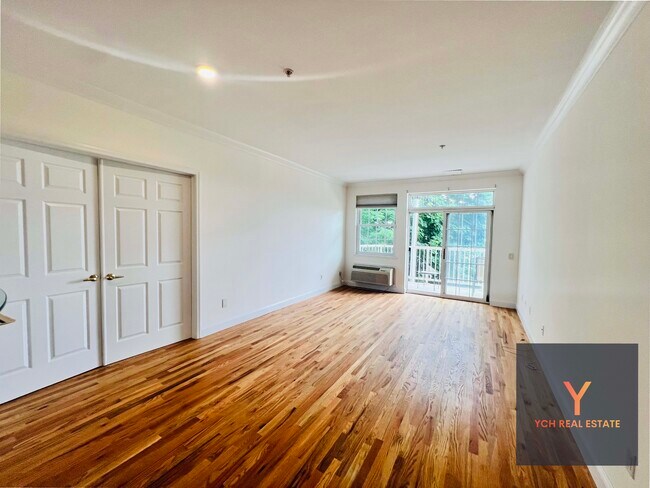 Photo - 1100 River Rd Unit 206