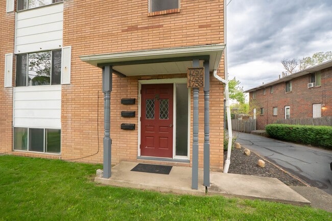 Photo - 1755 Cromwell Dr Unidad 2