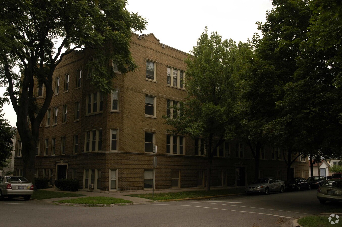 Photo - 4901-4903 N Leavitt St