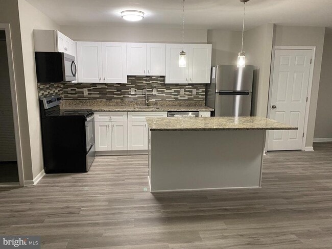 Photo - 6220 Edsall Rd Unit 401