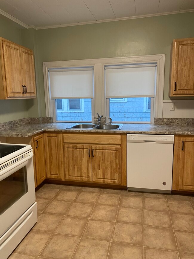 Building Photo - 7 Grasmere Rd Unit 2 Rental
