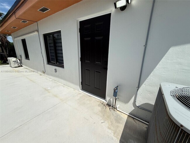 Photo - 16800 NW 72nd Ct Apartment Unit 0