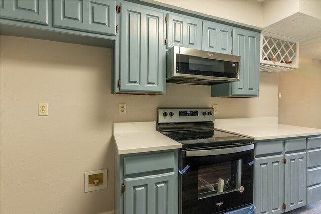 Photo - 5201 Rustle Leaf Dr