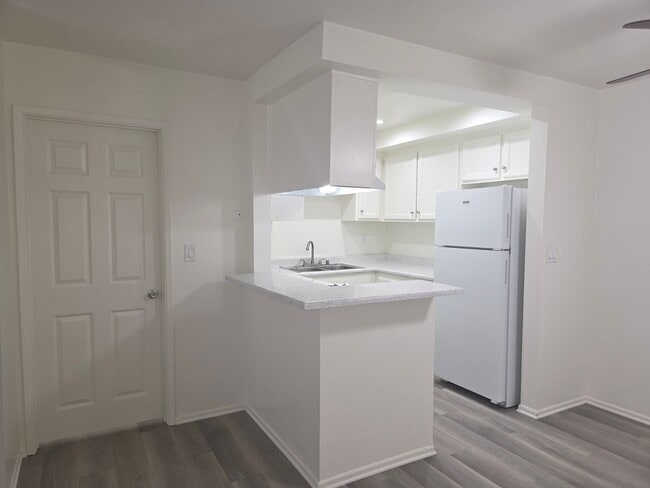 171 Mariposa Apartments