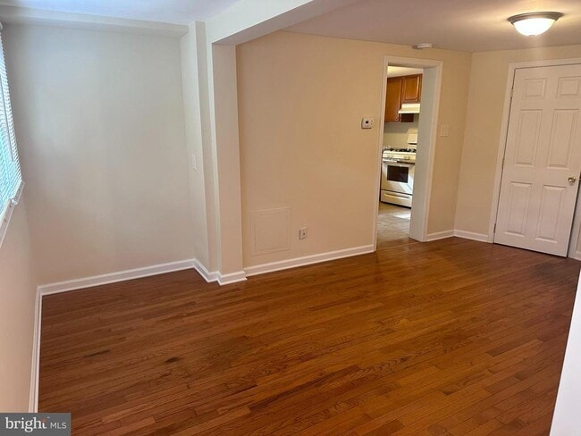 Building Photo - 371 Easton Rd Unit A