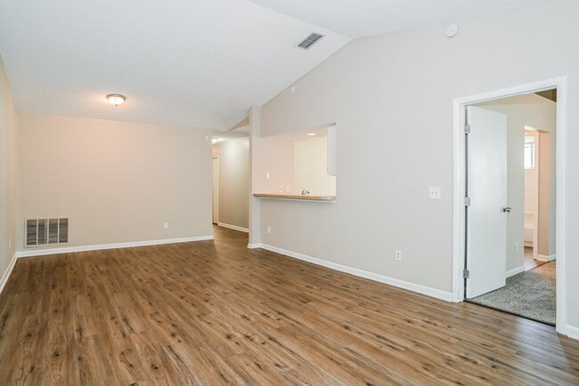 Photo - 7811 Aquarius Cir S